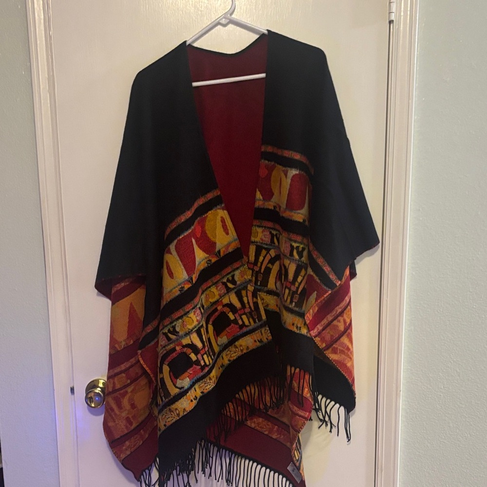 Reversible Geometric Print Pancho